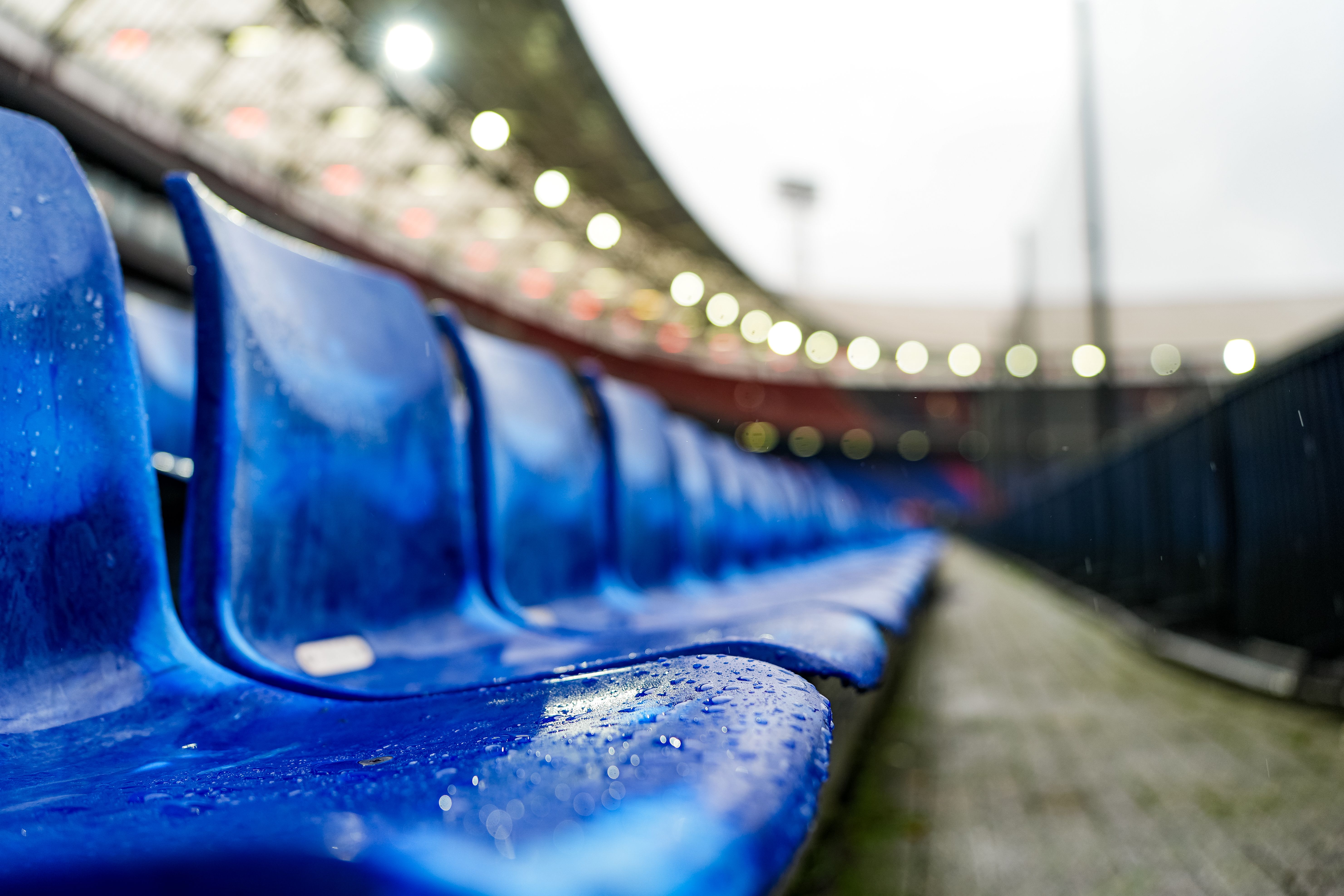 Cover restitutie 281025