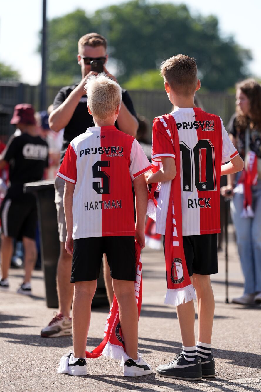 Kameraadjeswedstrijd Feyenoord - NAC Breda
