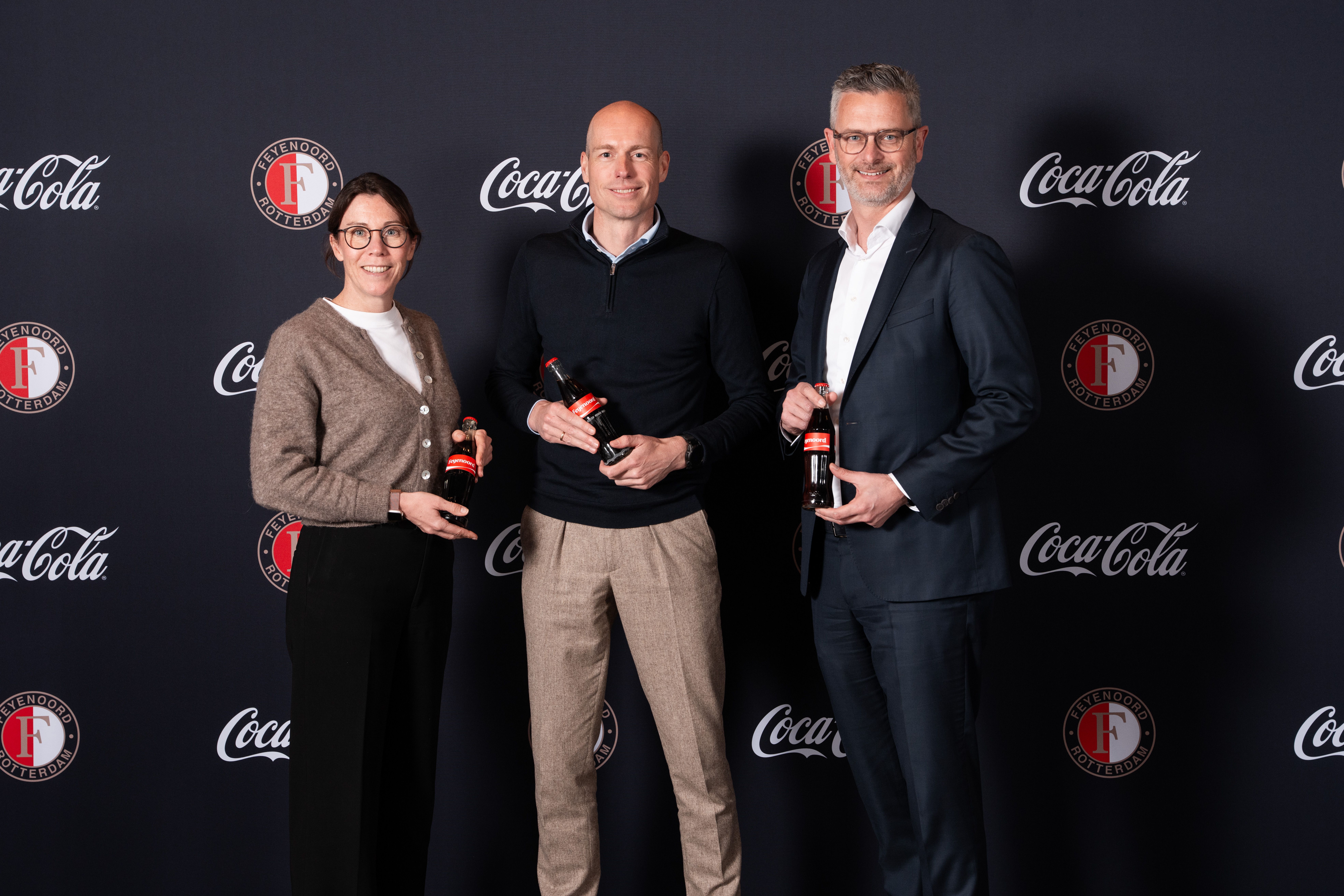 header de kuip 090425 en