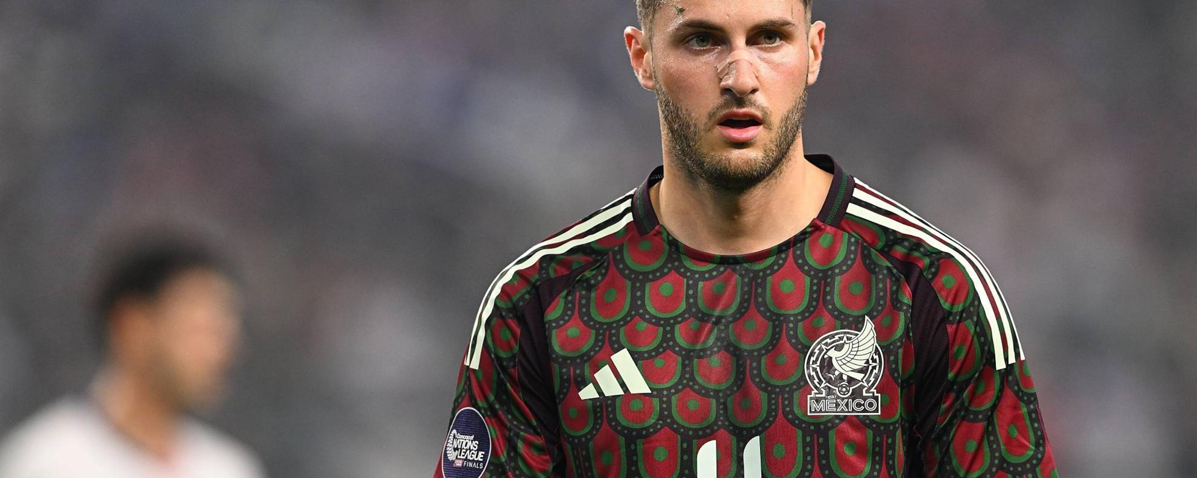 Gimenez Feyenoord Mexico