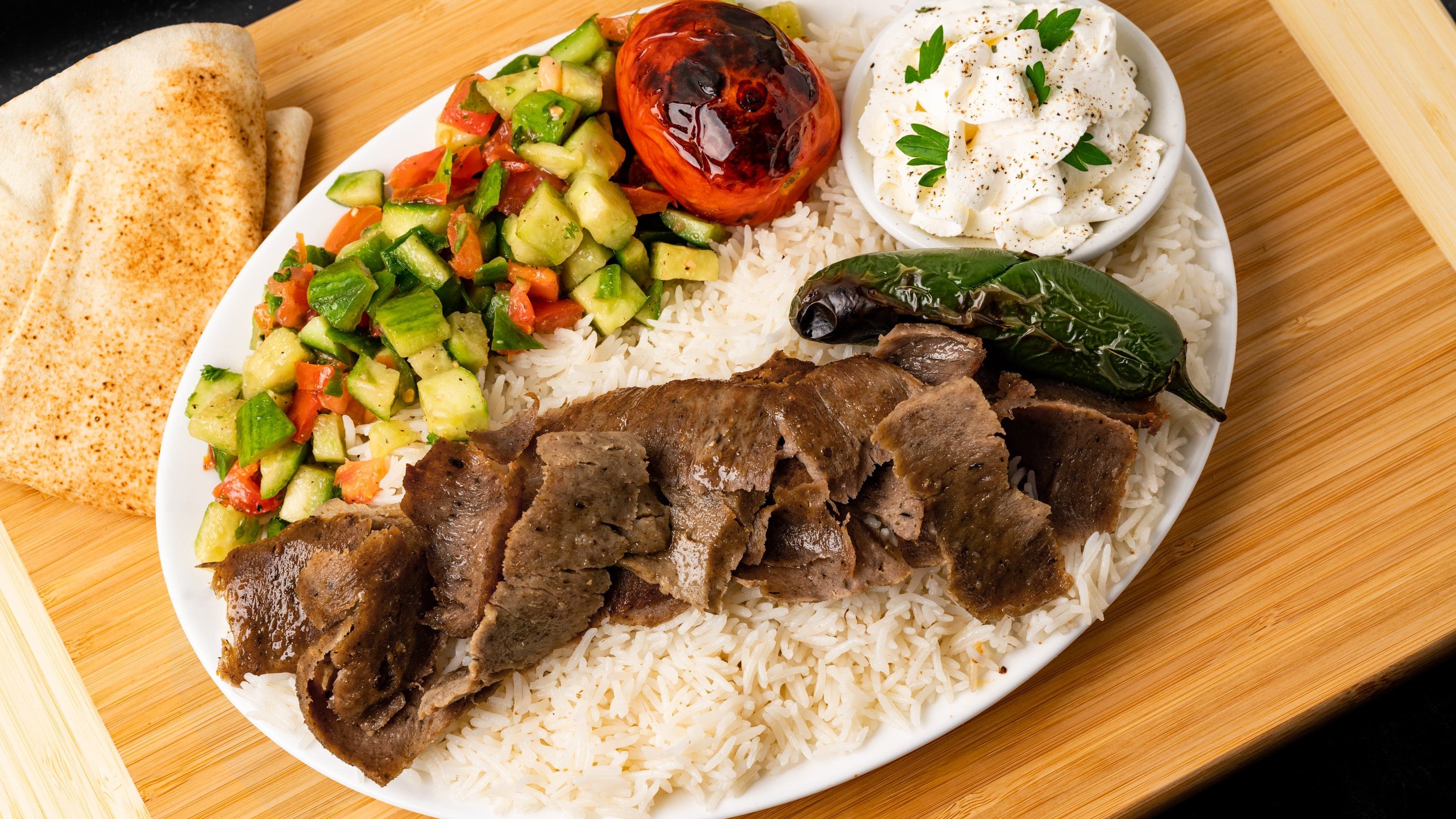 #5 GYROS PLATE