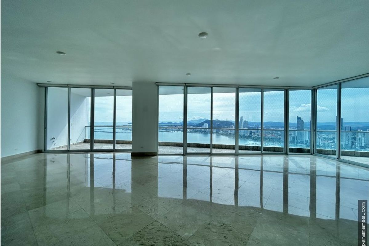 PH The Point - Paitilla - Con Linea Blanca — Penthouse en Alquiler