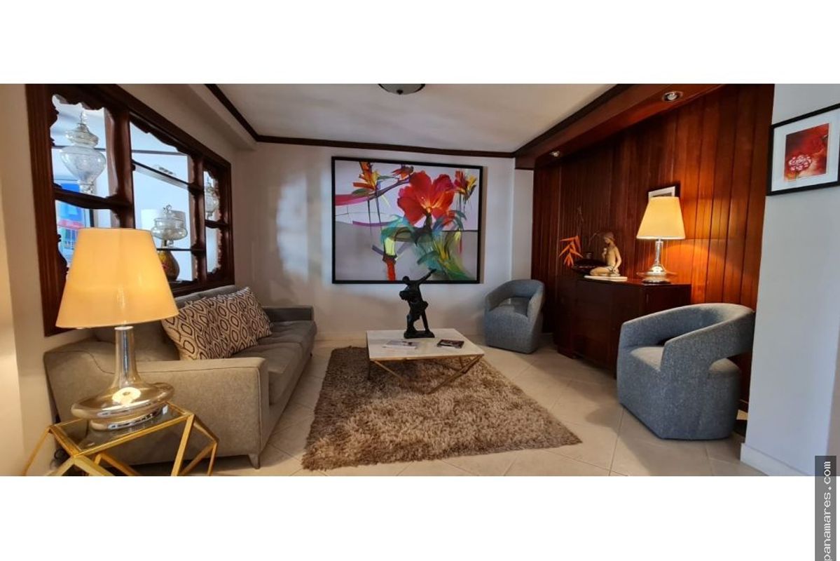 El Cangrejo - Bella Vista - Comunidad Con Garita — Casa en Venta