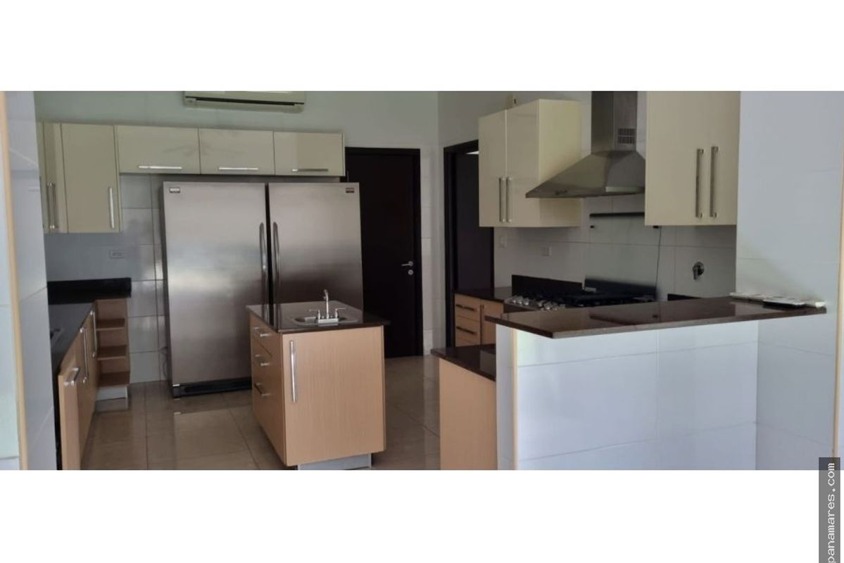 PH Senderos - Camino De Cruces - Clayton — Penthouse en Venta