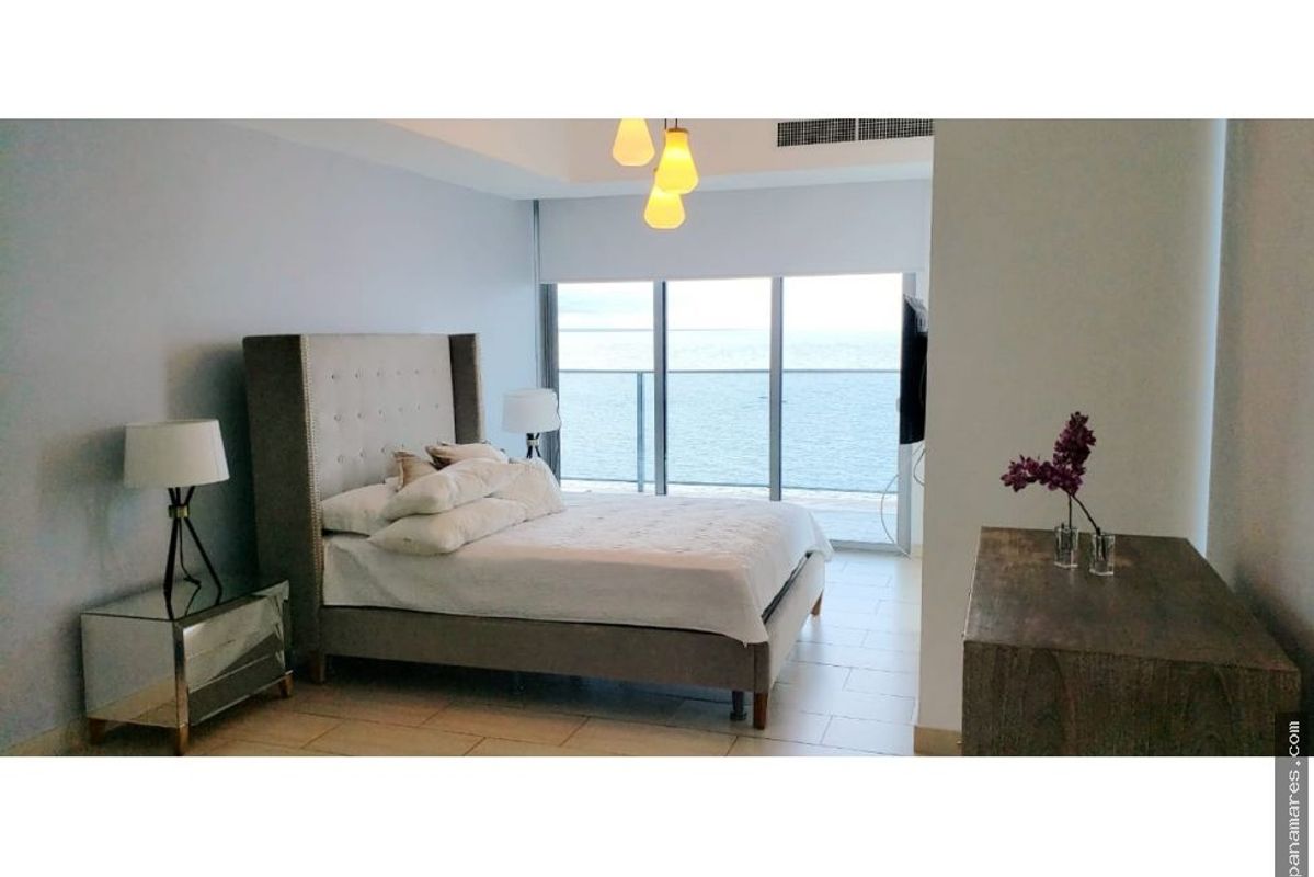 Modelo A Especial - Grand Tower — Apartamento en Venta