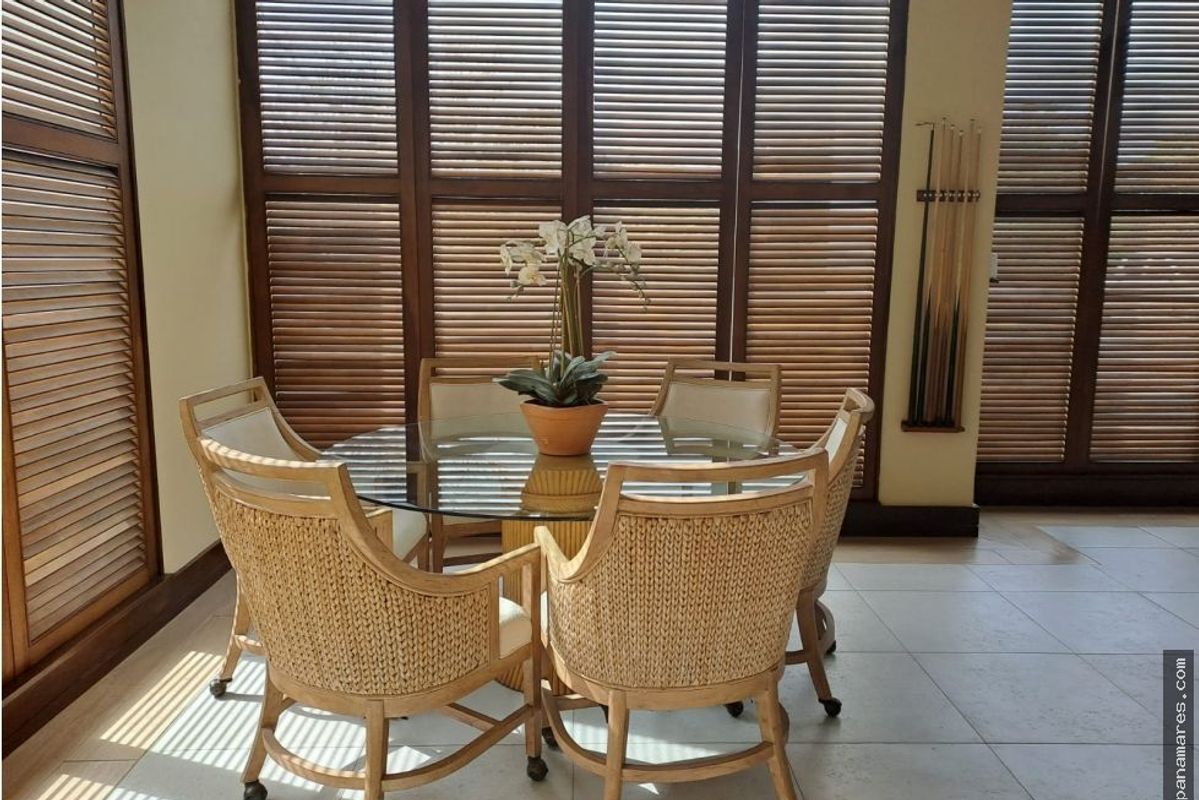 Apto Amoblado En Rio Mar - San Carlos (playas) — Apartamento en Alquiler