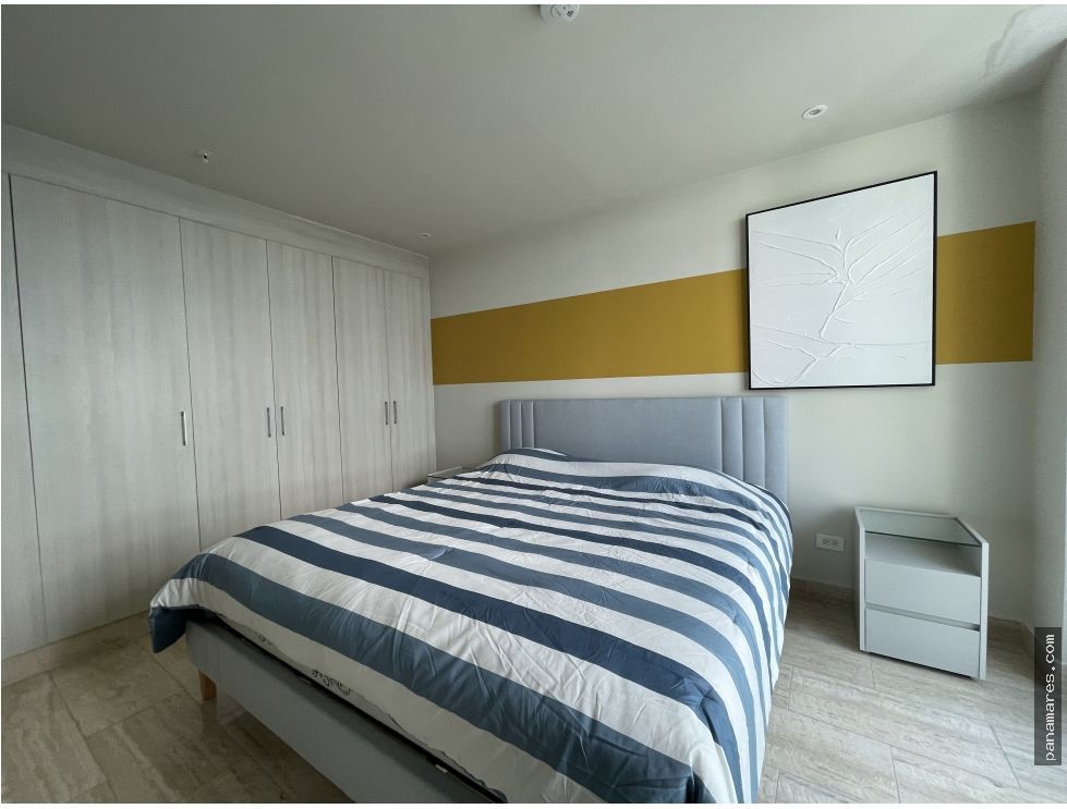 Amoblado En The Regent - Costa Del Este — Apartamento en Venta