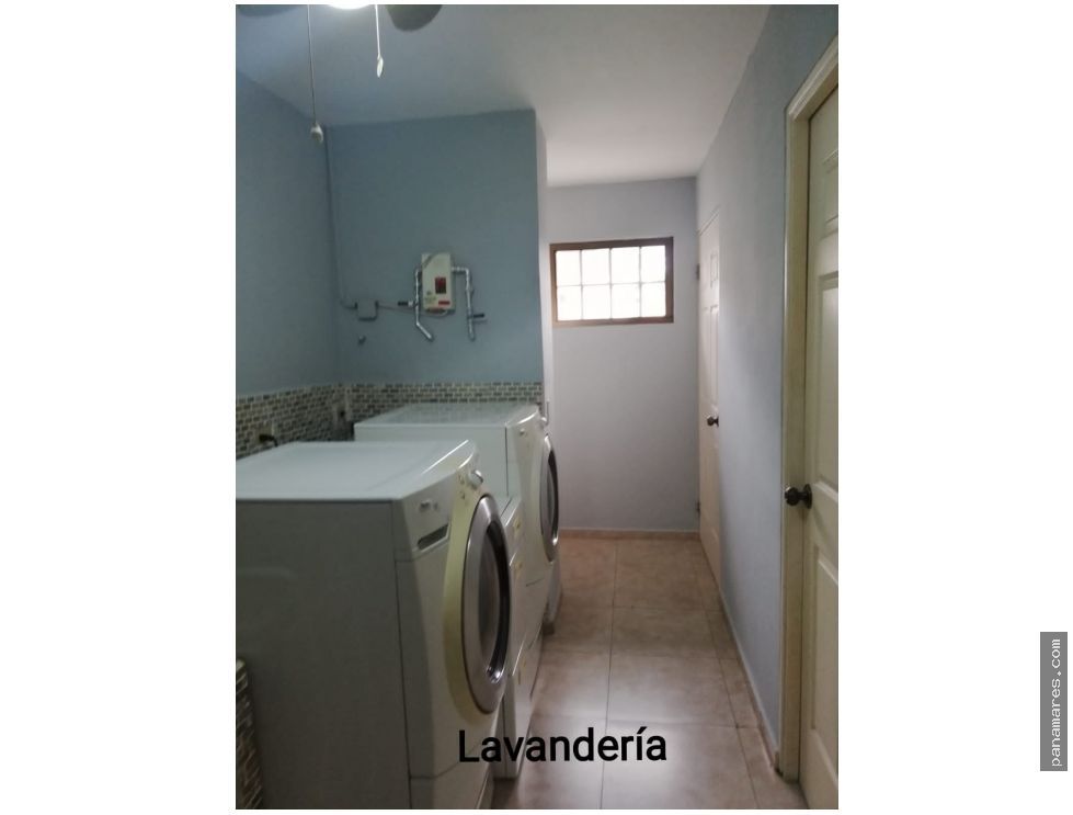 Hermosa Casa Ubicada En Los Portones, Chiriquí — Casa en Venta