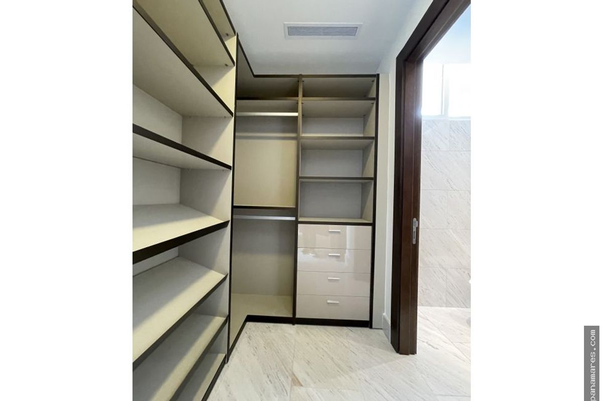 PH The Towers - Paitilla - Vista Al Mar - Linea Blanca — Penthouse en Alquiler