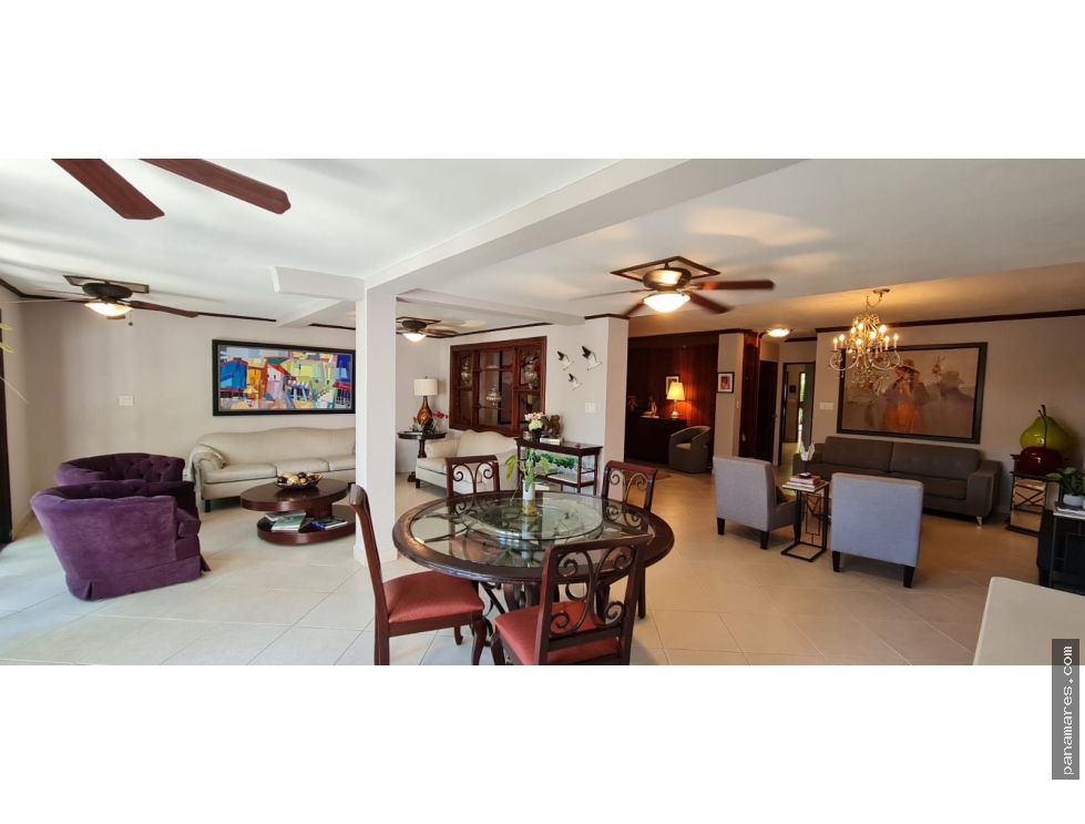 El Cangrejo - Bella Vista - Comunidad Con Garita — Casa en Venta
