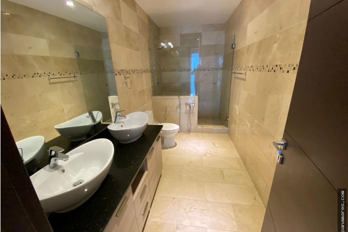 Modelo Tipo Duplex - PH Grand Tower - Amoblado — Penthouse en Venta
