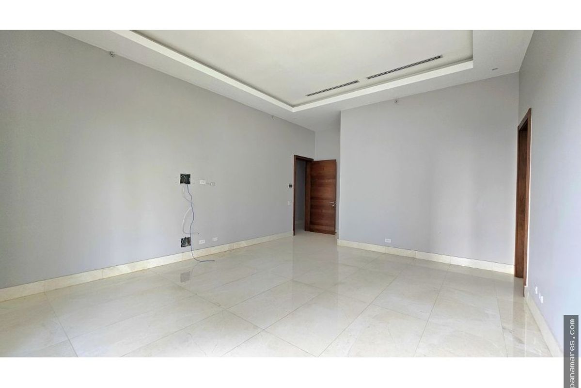Exclusivo Apartamento En PH La Loma - Santa Maria — Penthouse en Venta
