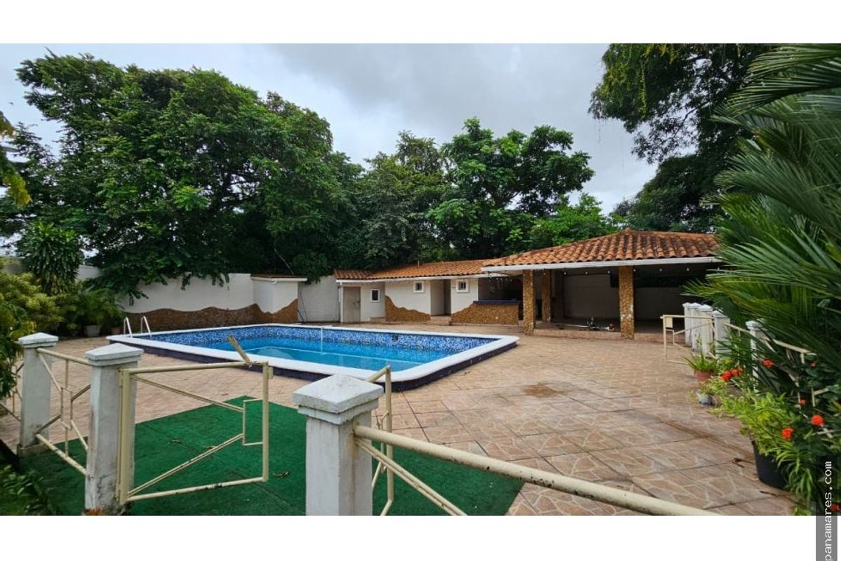 El Hexagono - Altos Del Golf - San Francisco — Casa en Venta