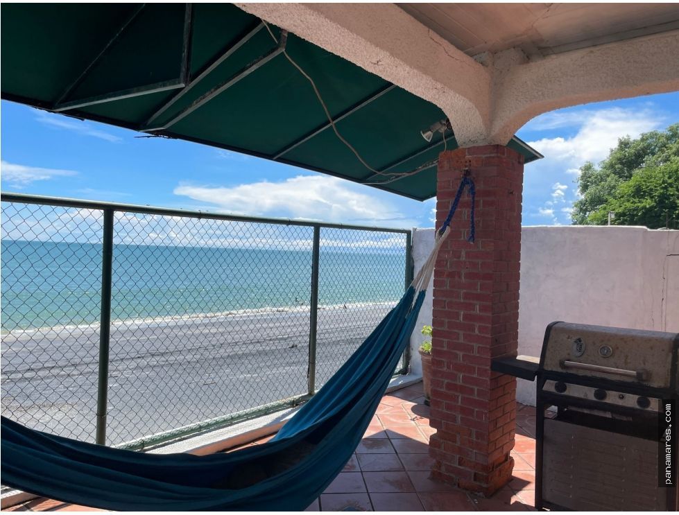 Hermosa Casa Frente Al Mar En Farallon — Casa de Playa en Venta