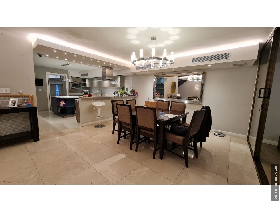 Paitilla Frente Al Parque Con Vista Al Mar — Casa en Venta