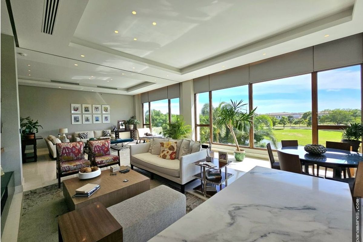 Exclusivo Apartamento En El PH La Loma - Santa Maria — Penthouse en Venta