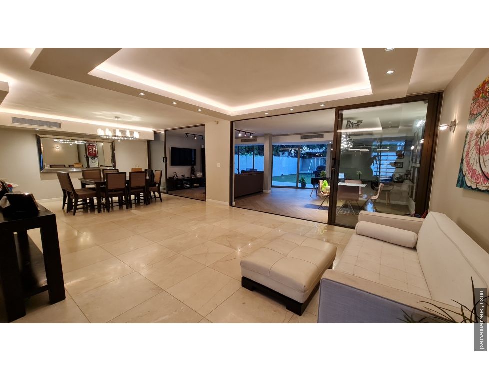 Paitilla Frente Al Parque Con Vista Al Mar — Casa en Venta