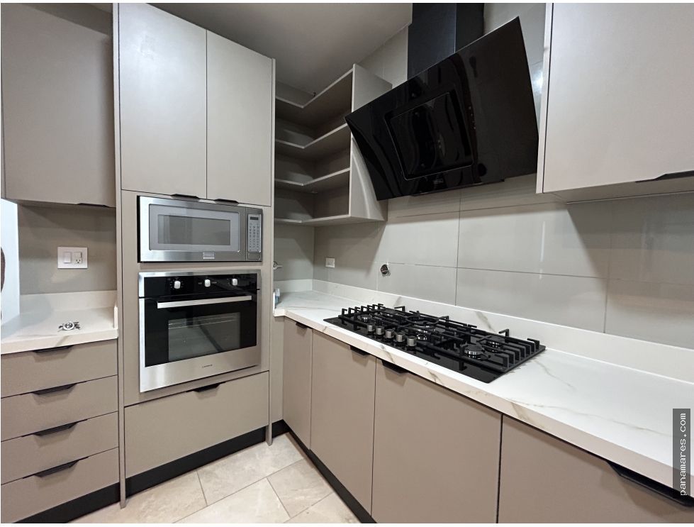PH Grand Tower - Punta Pacifica - Amoblado — Penthouse en Alquiler