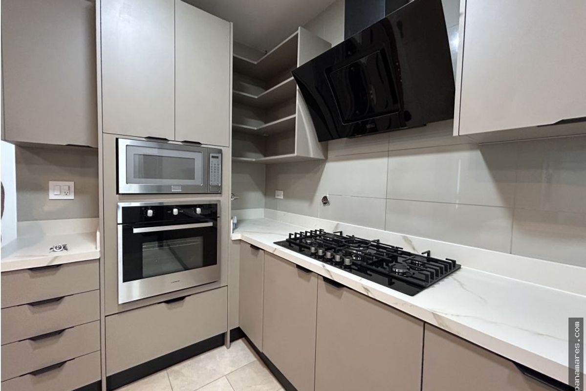 PH Grand Tower - Punta Pacifica - Amoblado — Penthouse en Alquiler