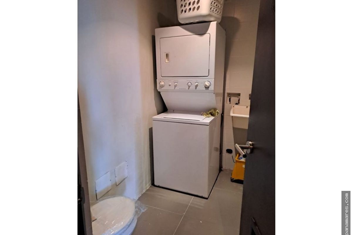 Rio Mar - San Carlos (playas) — Apartamento en Venta