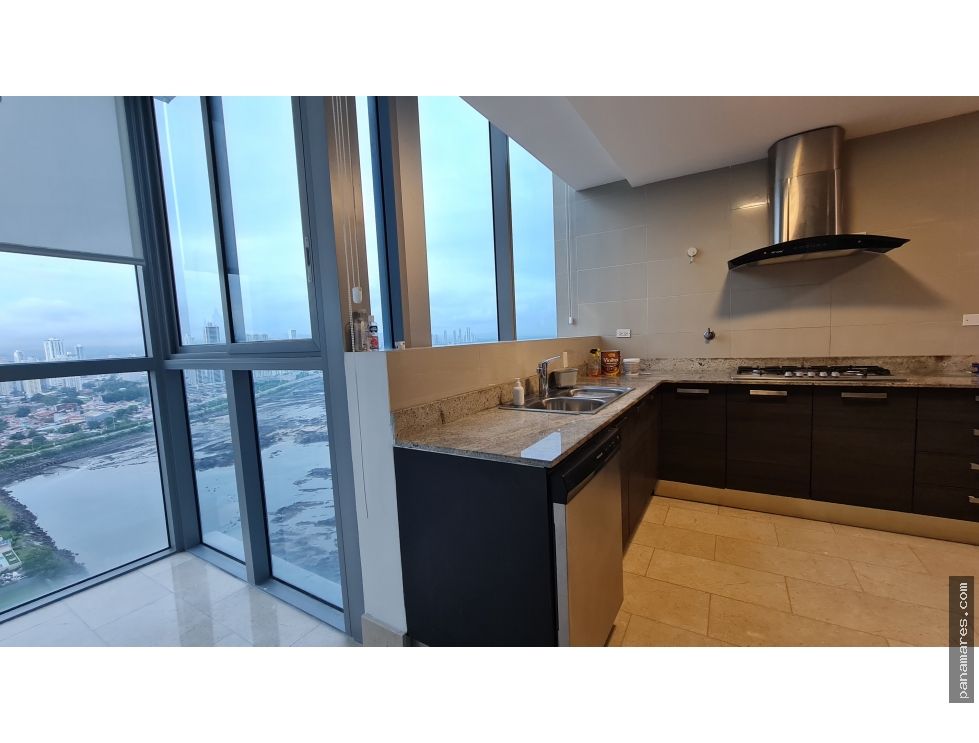 Modelo L Grand Tower - Punta Pacifica — Apartamento en Venta