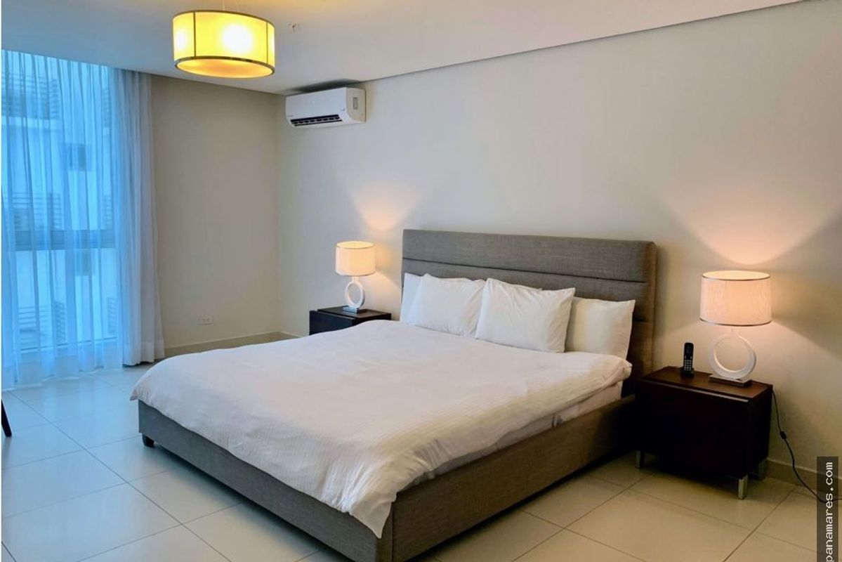 Parkside En Costa Del Este - Amoblado Y Equipado — Apartamento en Venta
