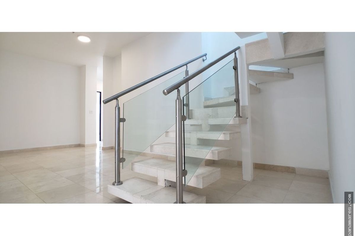Remate Penthouse En Punta Pacifica - 2 Pisos Completos Frente Al Mar — Penthouse en Venta