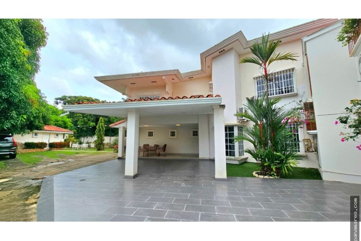El Hexagono - Altos Del Golf - San Francisco — Casa en Venta