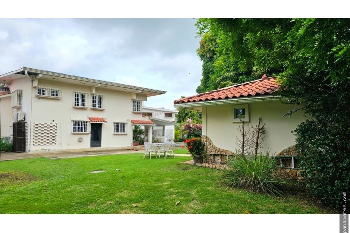 El Hexagono - Altos Del Golf - San Francisco — Casa en Venta