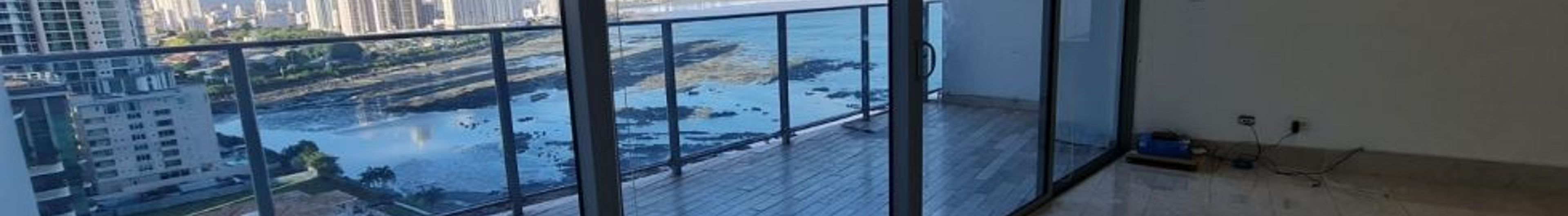 PH Grand Tower - Linea Blanca - Punta Pacifica — Apartamento en Alquiler