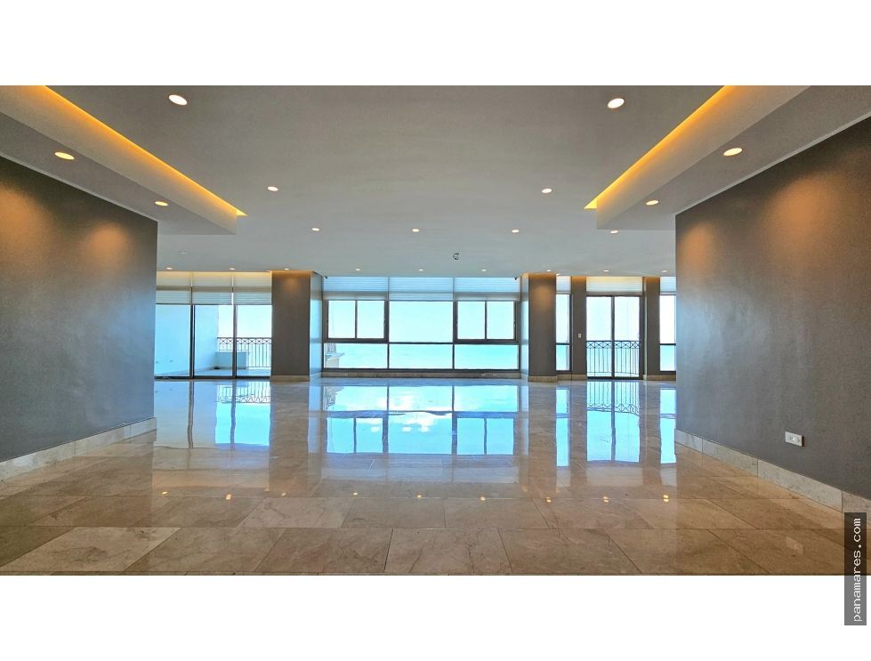 Pacific Point -  Punta Pacifica — Apartaestudio en Venta