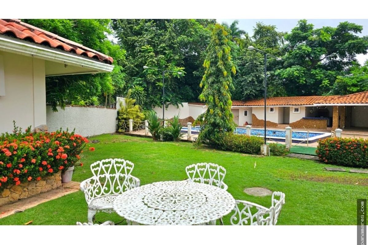 El Hexagono - Altos Del Golf - San Francisco — Casa en Venta