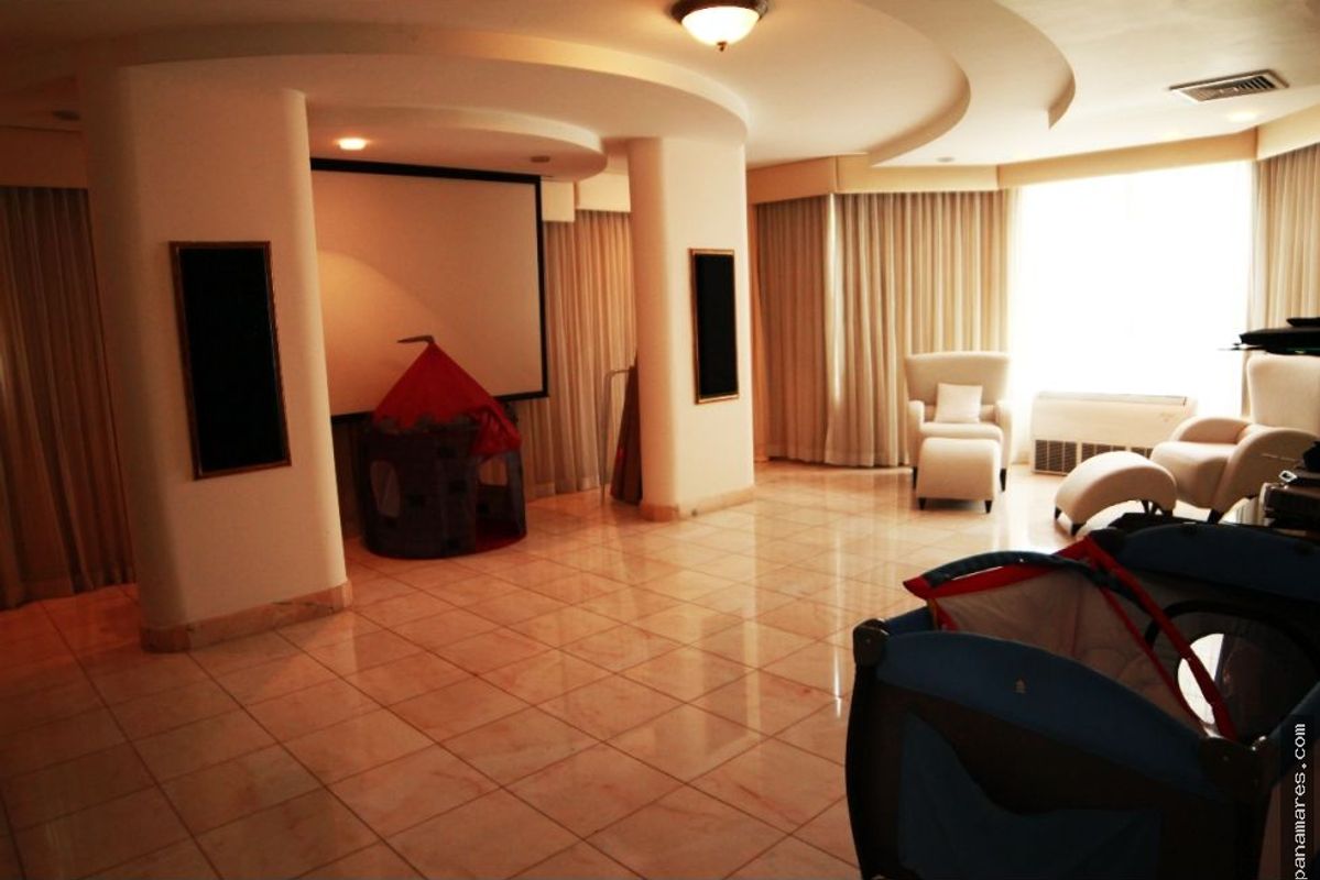 Ganga Se Vende Terreno En Patilla — Casa en Venta