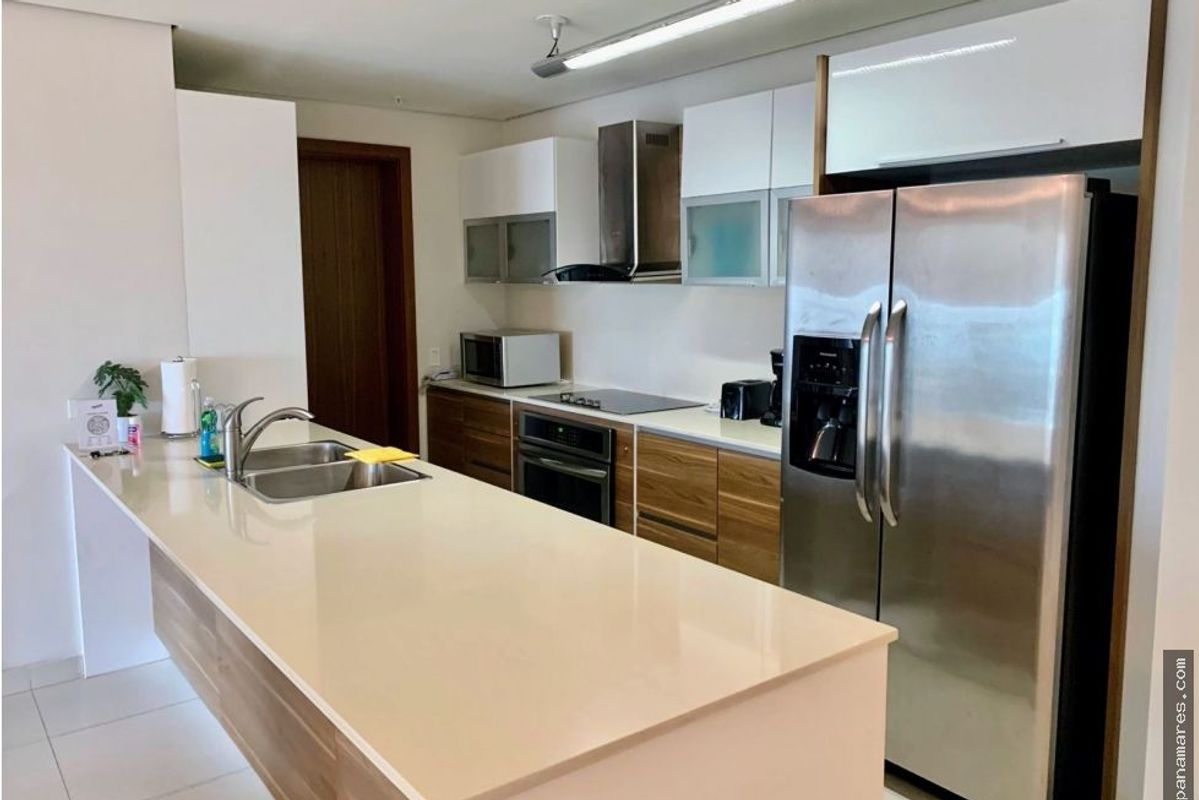 Parkside En Costa Del Este - Amoblado Y Equipado — Apartamento en Venta