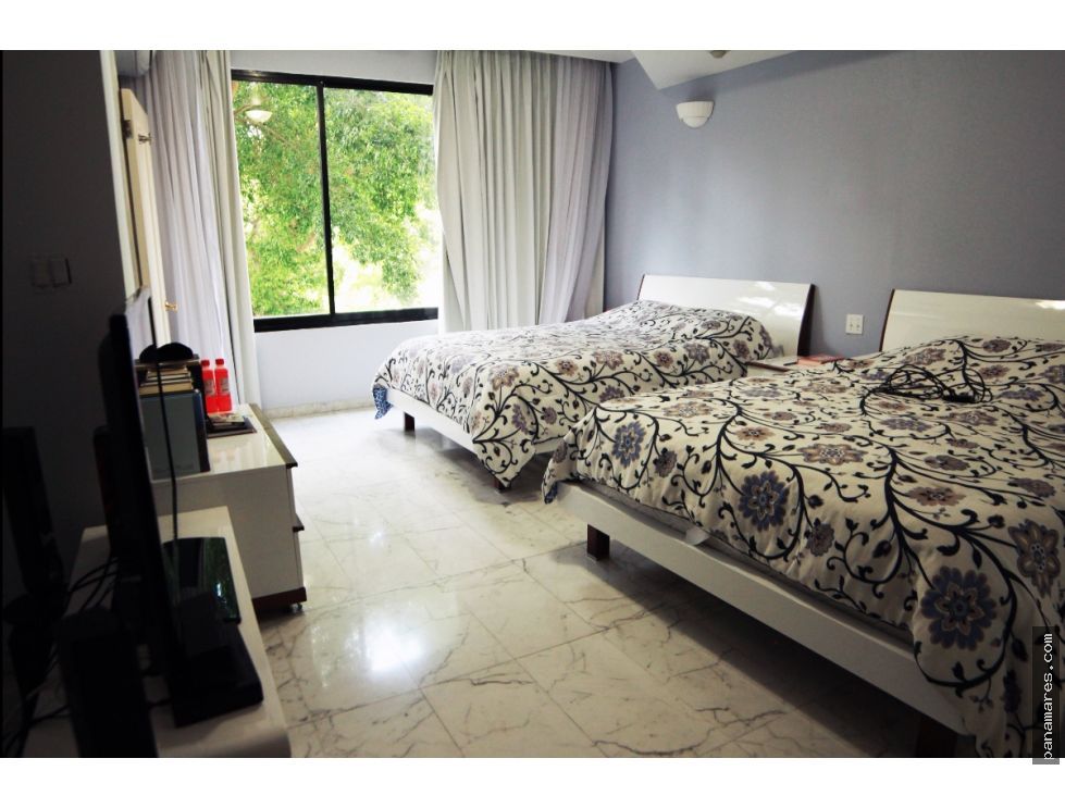 Ganga Se Vende Terreno En Patilla — Casa en Venta