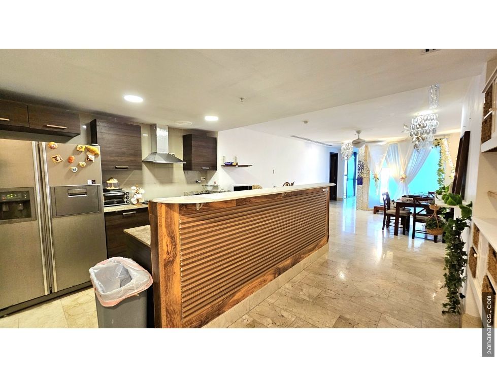 Grand Tower M.a. Frente Al Mar - Punta Pacifica - Oportunidad — Apartamento en Venta