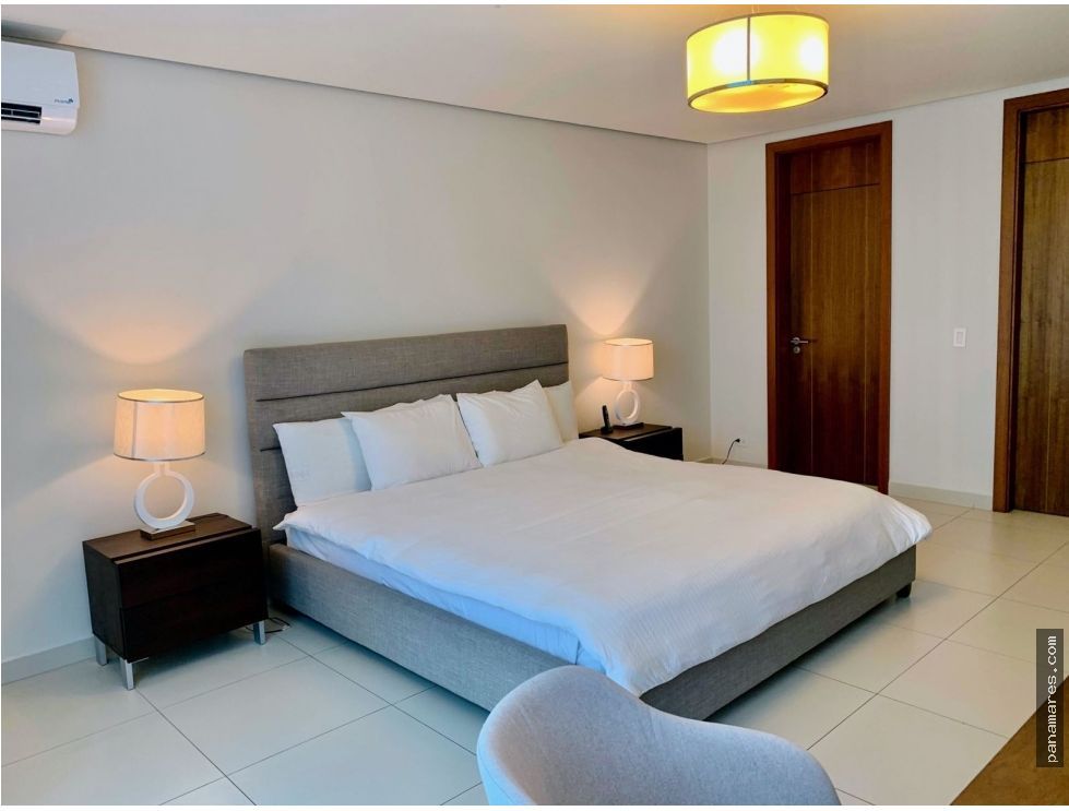 Parkside En Costa Del Este - Amoblado Y Equipado — Apartamento en Venta