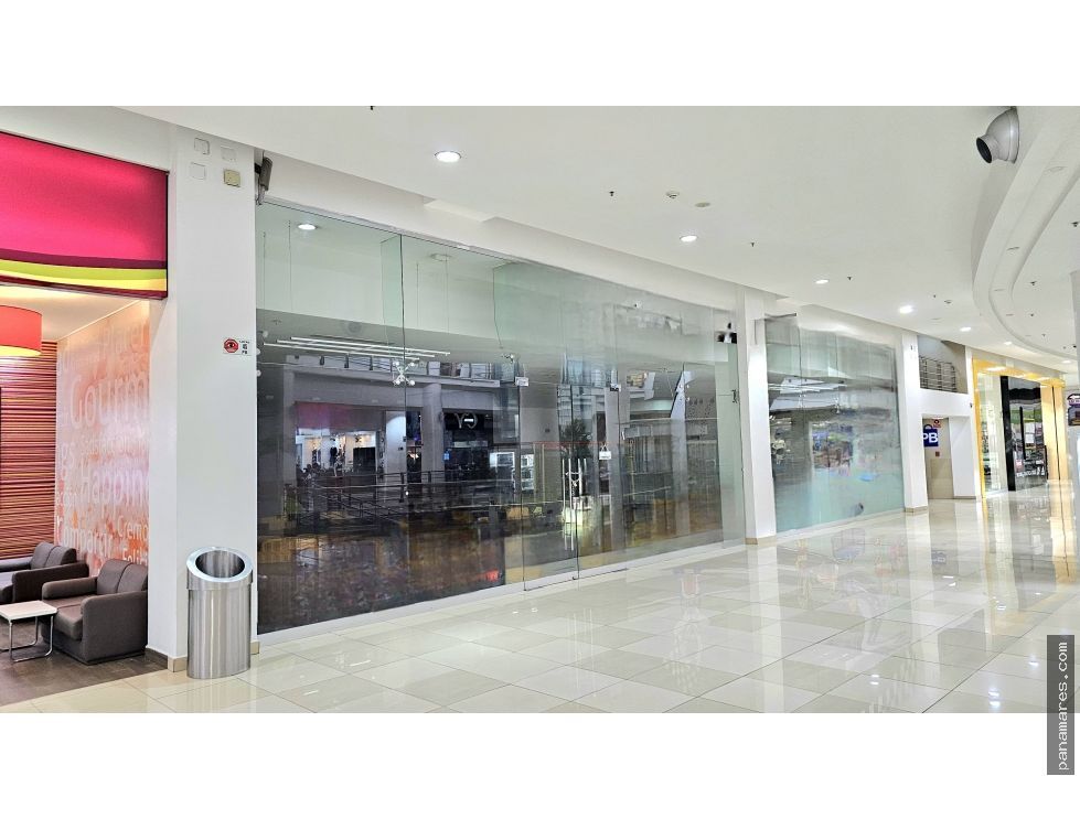 Gran Oportunidad! Local Comercial En Los Andes Mall – Alto Tráfico — Local en Venta
