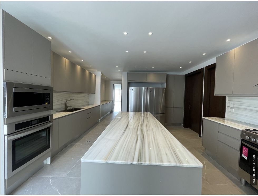 PH The Towers - Paitilla - Vista Al Mar - Linea Blanca — Penthouse en Alquiler