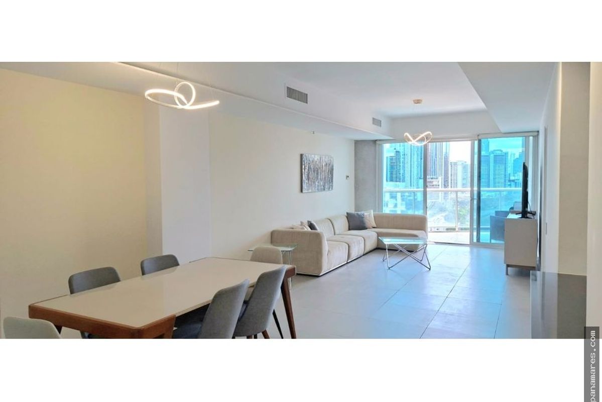 PH Yacht Club - Avenida Balboa - Amoblado — Penthouse en Alquiler