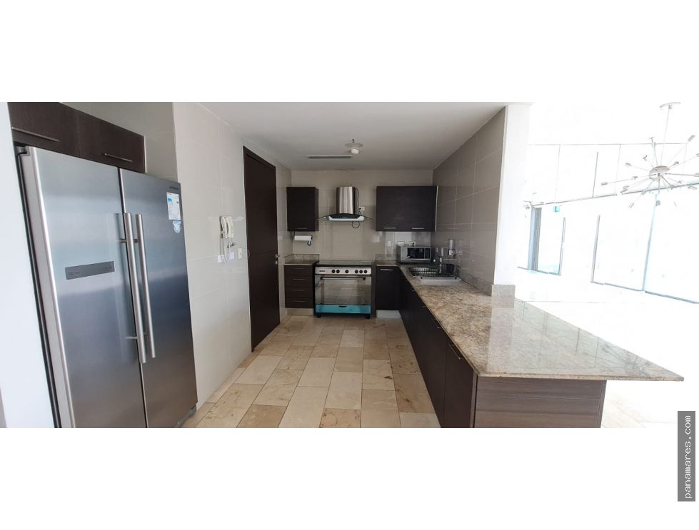Duplex Tipo Loft Frente Al Mar En Grand Tower - Punta Pacifica — Apartamento en Venta
