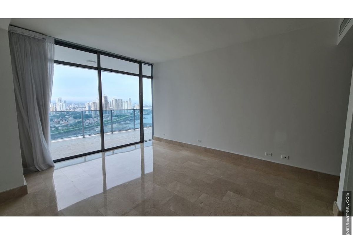 Modelo L Grand Tower - Punta Pacifica — Apartamento en Venta