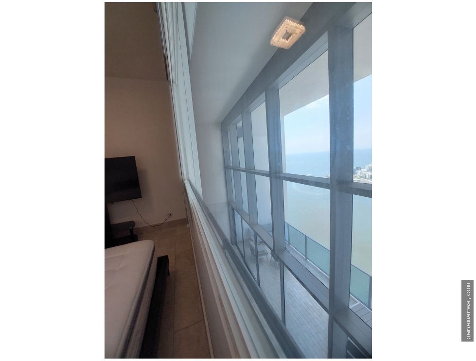 Modelo C Especial Amoblado - Grand Tower - Punta Pacifica — Apartamento en Alquiler