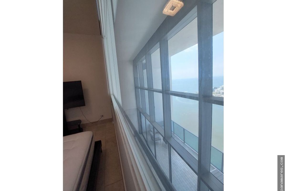 Modelo C Especial Amoblado - Grand Tower - Punta Pacifica — Apartamento en Alquiler