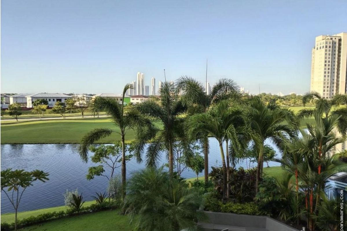 PH La Loma - Lake View En Santa Maria — Penthouse en Venta