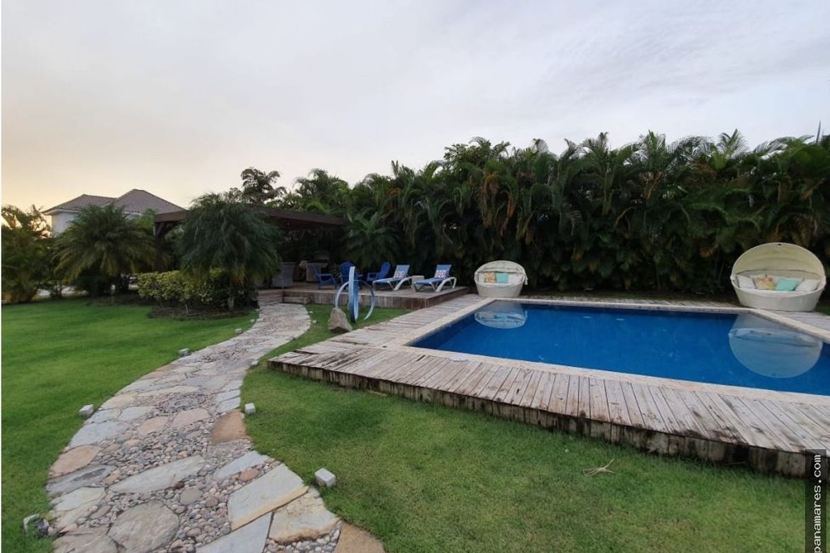 Villa En Bijao Beach Club And Residences — Casa de Playa en Venta