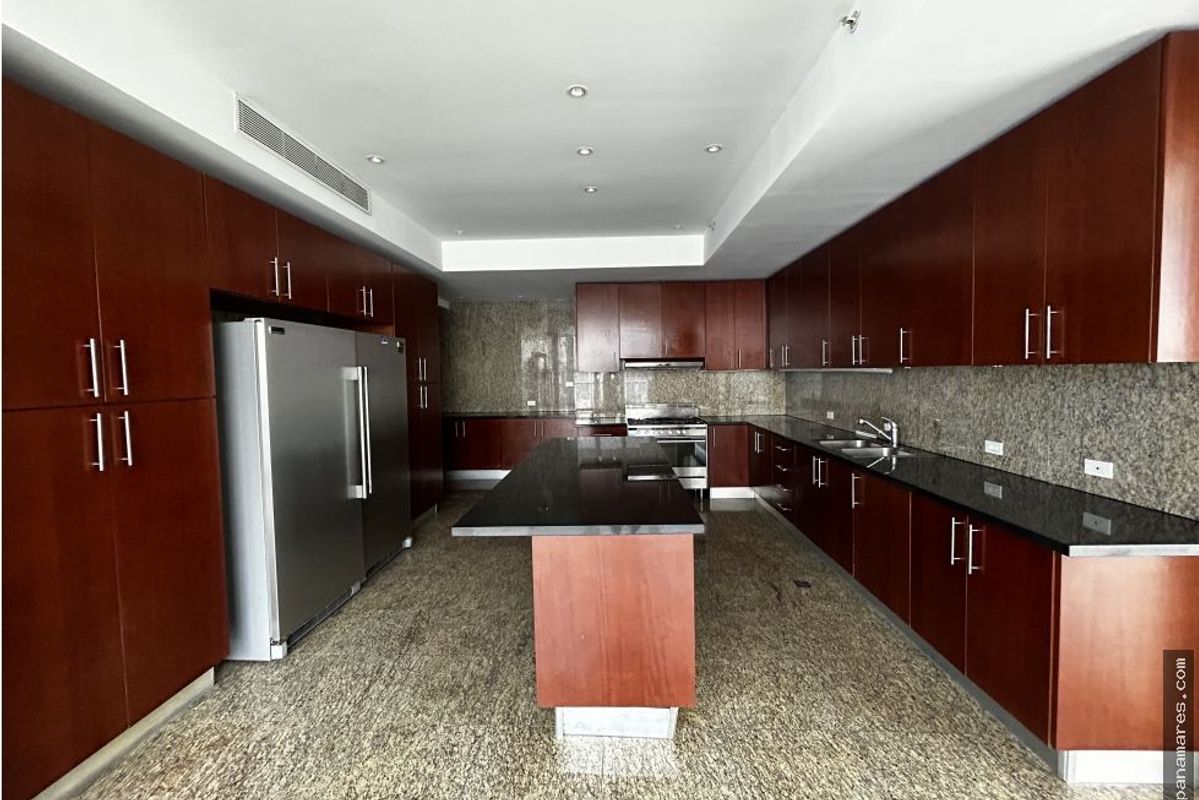 PH The Point - Paitilla - Con Linea Blanca — Penthouse en Alquiler