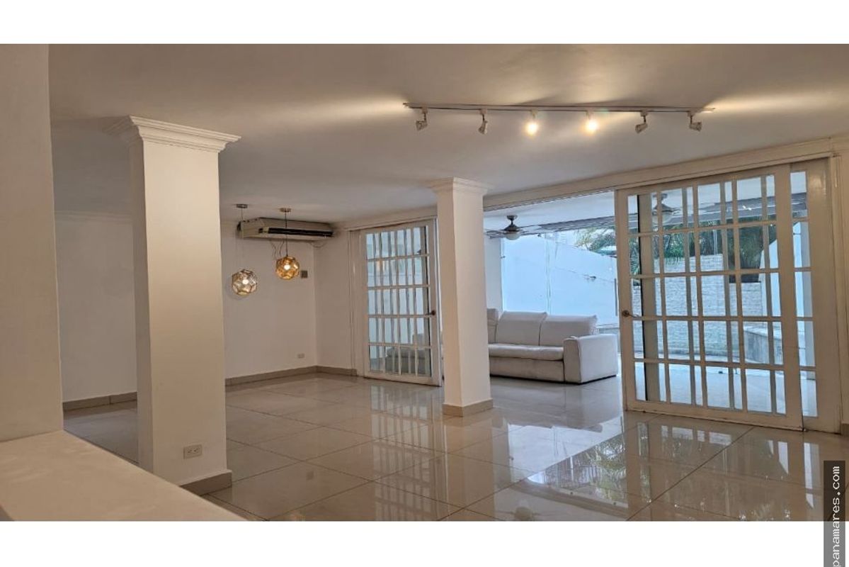El Hexagono - Altos Del Golf - San Francisco — Casa en Venta
