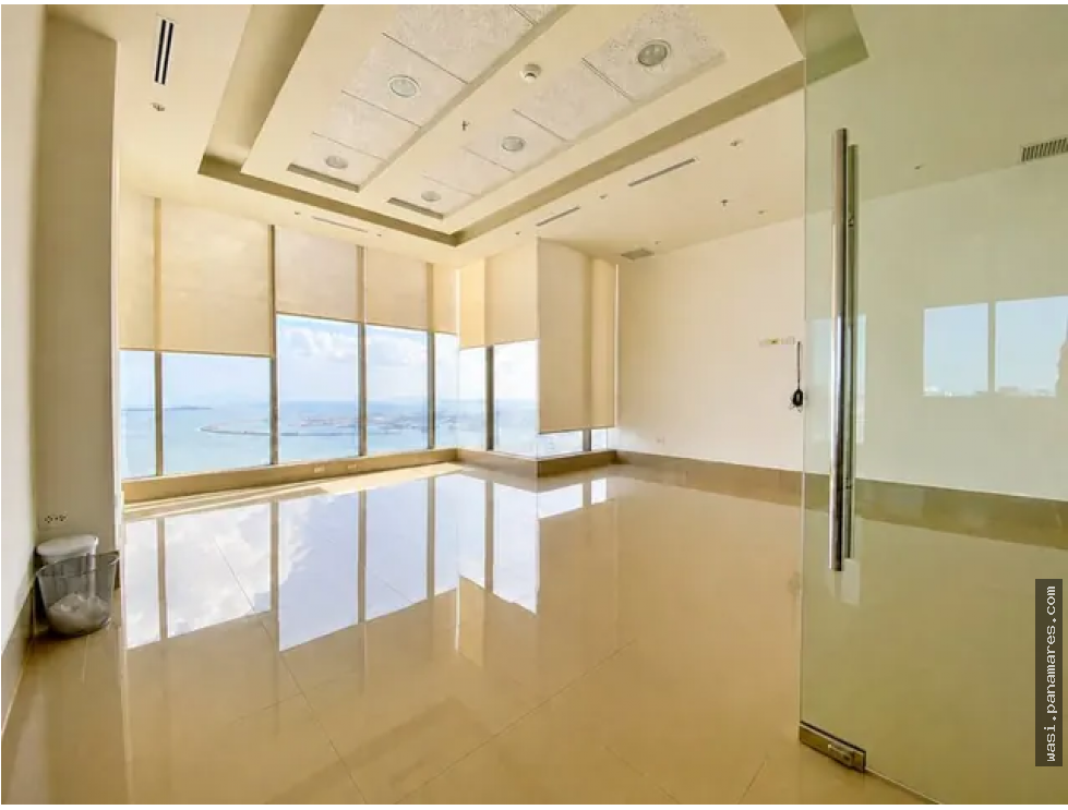 Torre Bicsa — Oficina en Venta