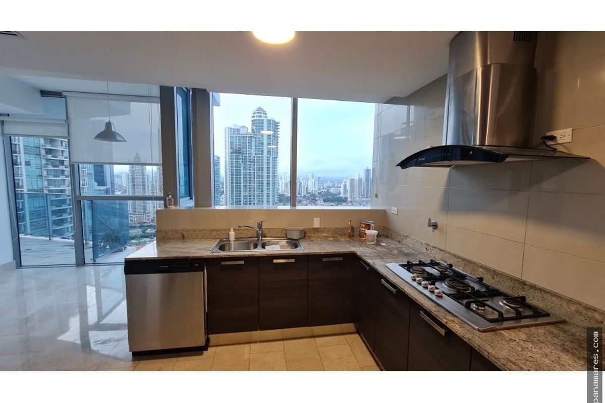 Modelo L Grand Tower - Punta Pacifica — Apartamento en Venta